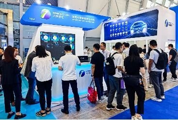 上海AEE展丨鴻利智匯汽車照明產(chǎn)品，以光為引，助力汽車產(chǎn)業(yè)智能化發(fā)展